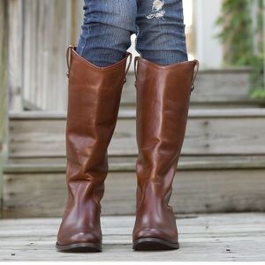 Frye Melissa Button Boot in Cognac, size 6